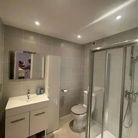 Superbe T1, Proche Plage Apartman *